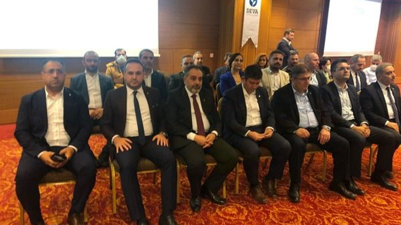 DEVA’lılardan parlamenter sistem vurgusu “Ekonomik kriz sistemden bağımsız değil”